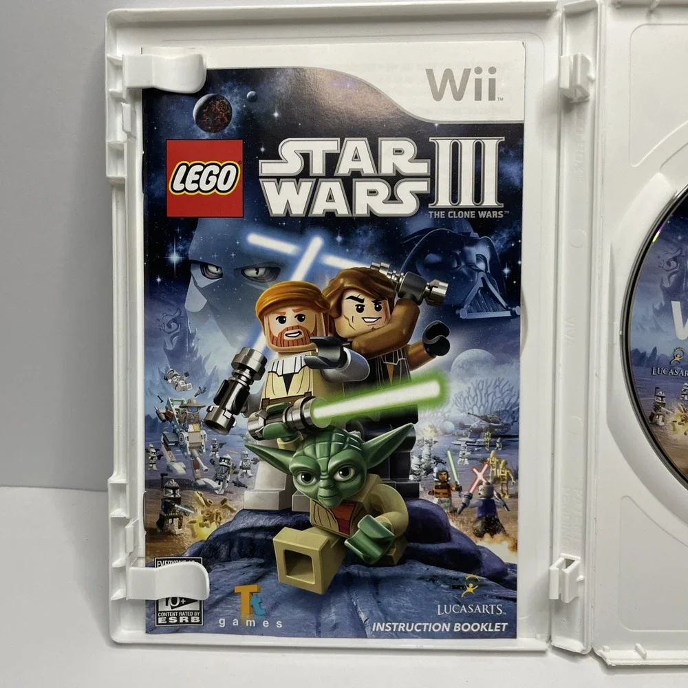 LEGO Star Wars III: The Clone Wars w/ Disc & Case Nintendo Wii E10+ NTSC-U/C